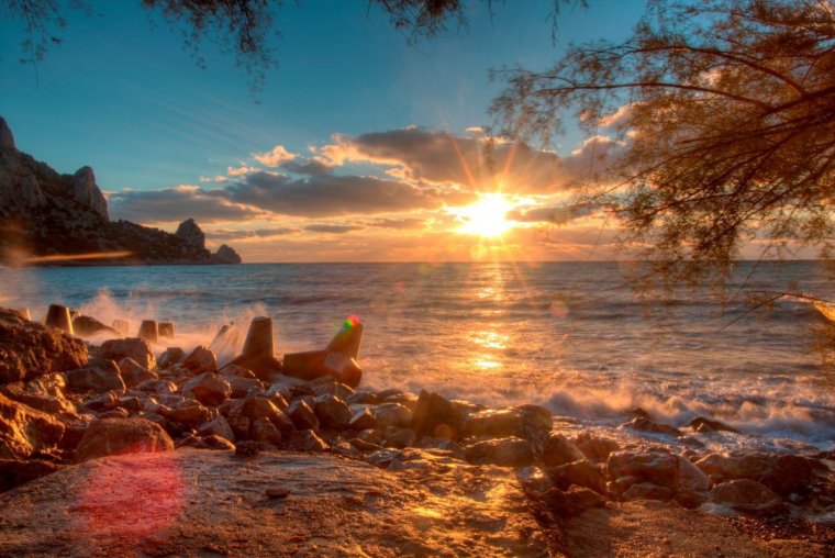 Море осень солнце