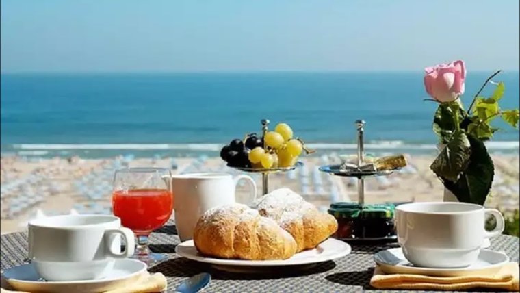 Доброе утро на берегу моря