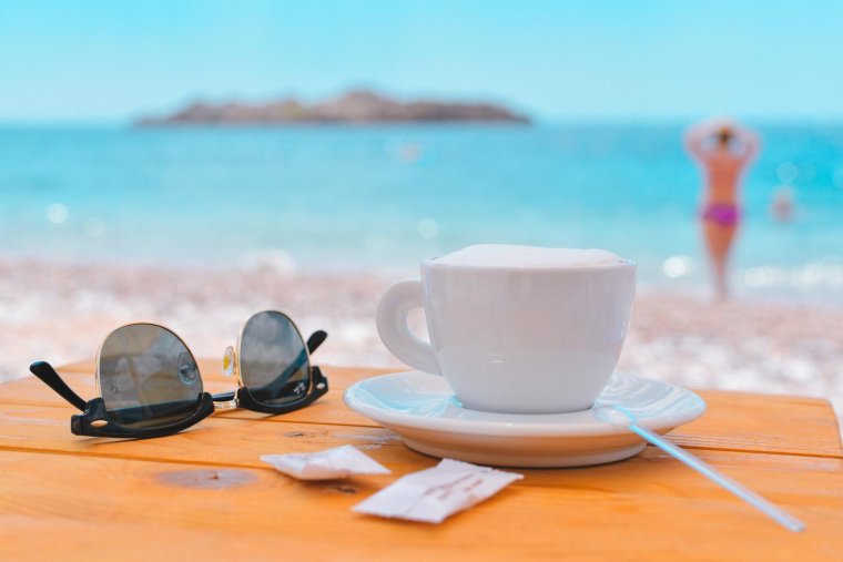 Голубой закат на море