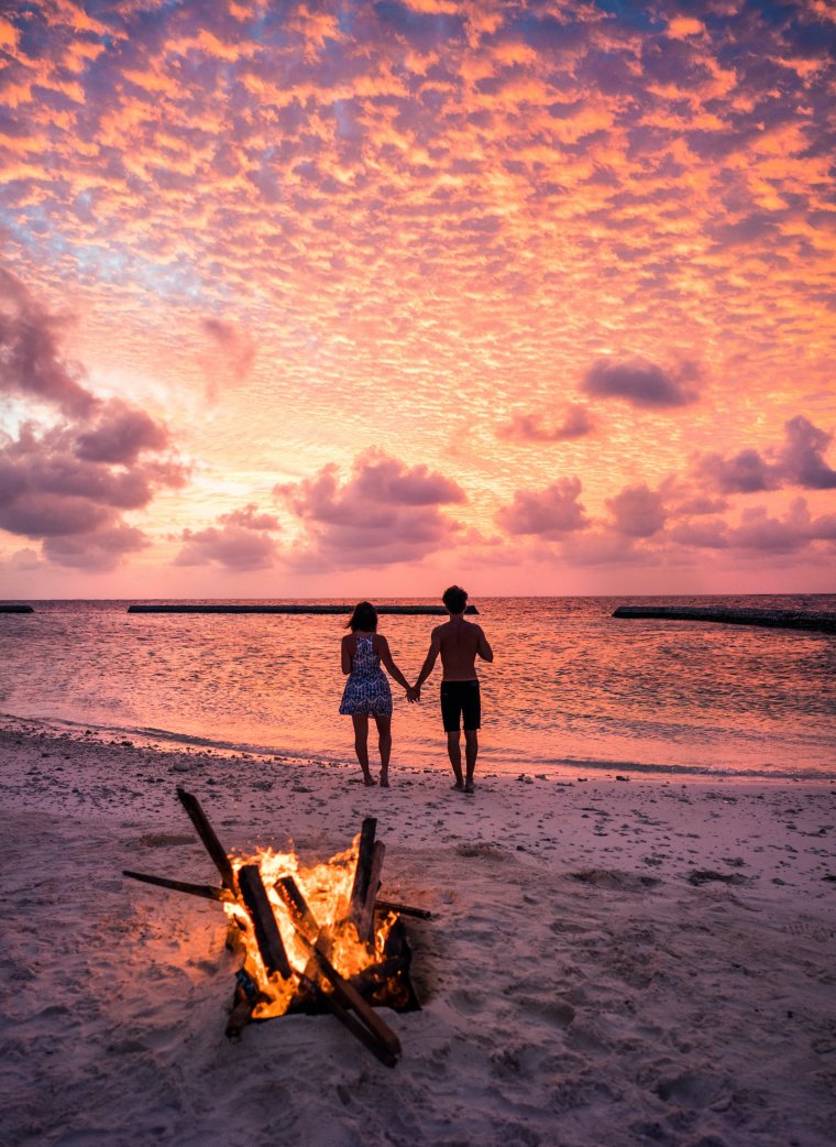 Влюбленные на берегу