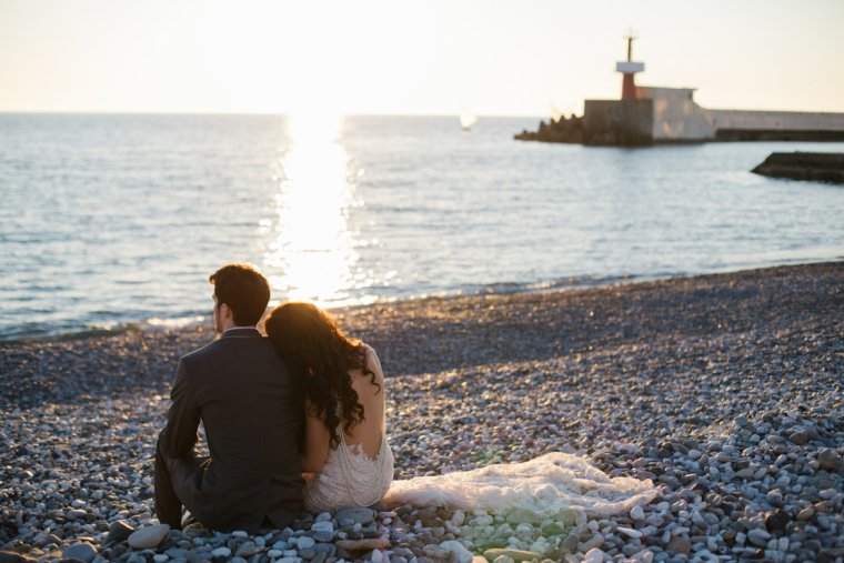 Влюбленная пара на островах