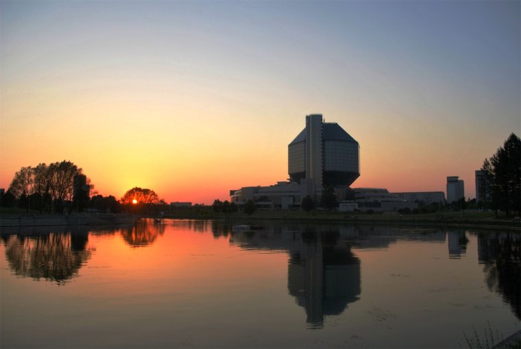 Весенний закат фото