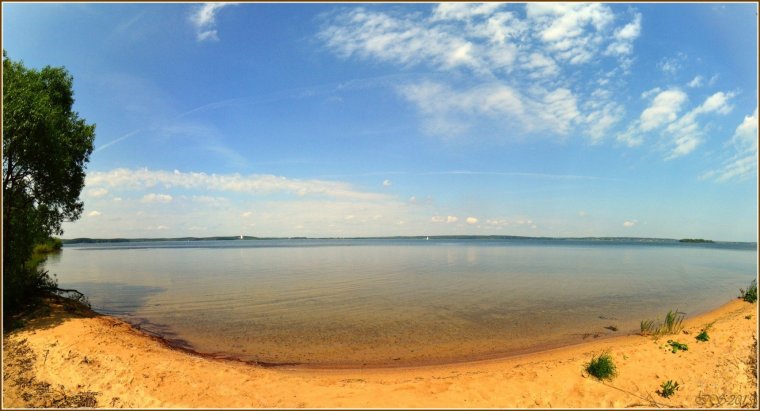 На берегу Минского моря