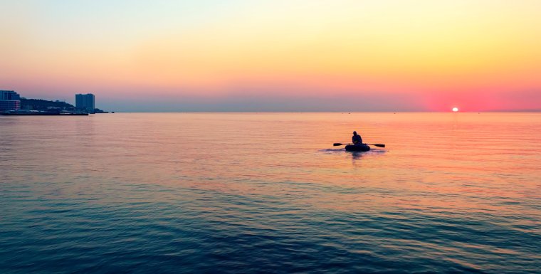 Одесса у черного моря Маяк