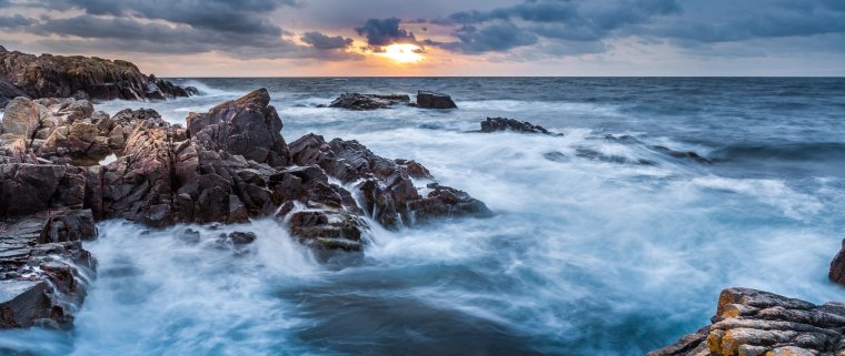 Морщить море