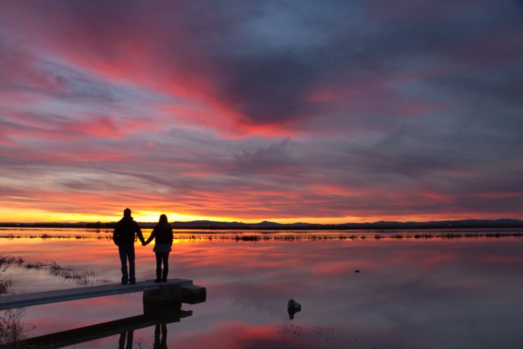 Красивый закат любовь