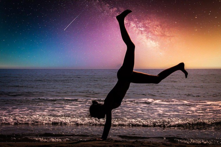 Шпагат в воздухе