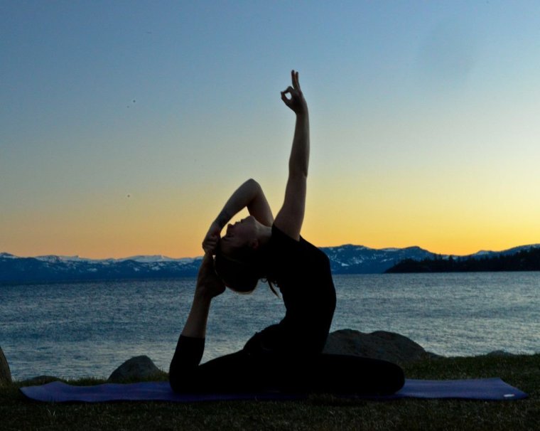 Йога на закате