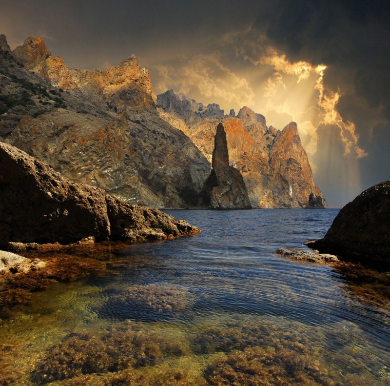 Скала Иван разбойник Карадаг