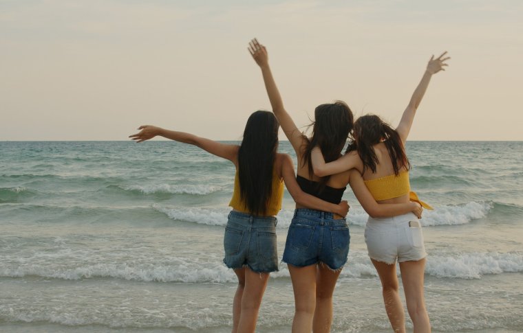 Подруги веселье