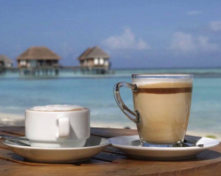 Кофе с видом на море
