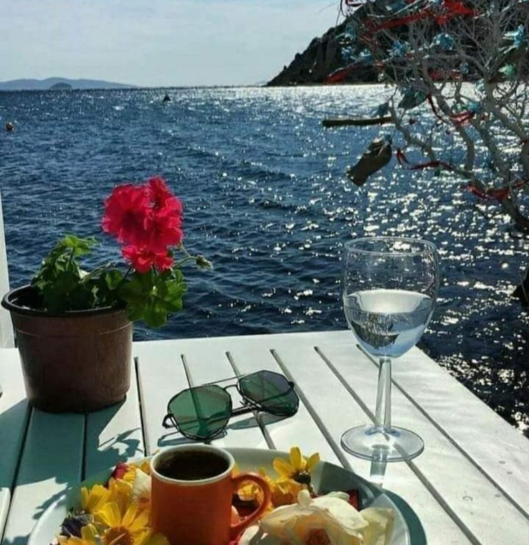 Кофе и море