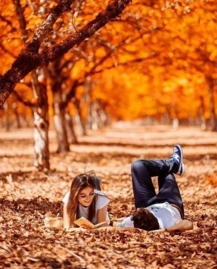 Осенняя фотосессия лав стори в парке