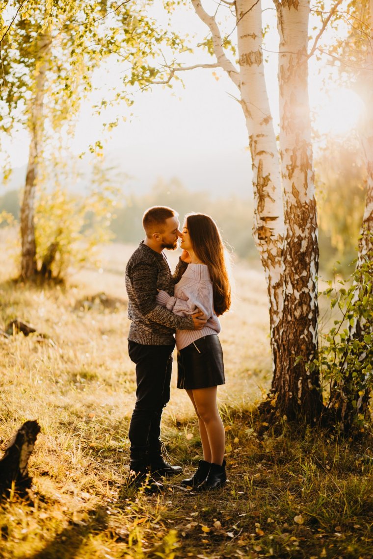 Фотосессия с деревьями пара осень