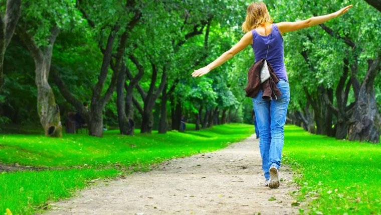 Девушки в юбках