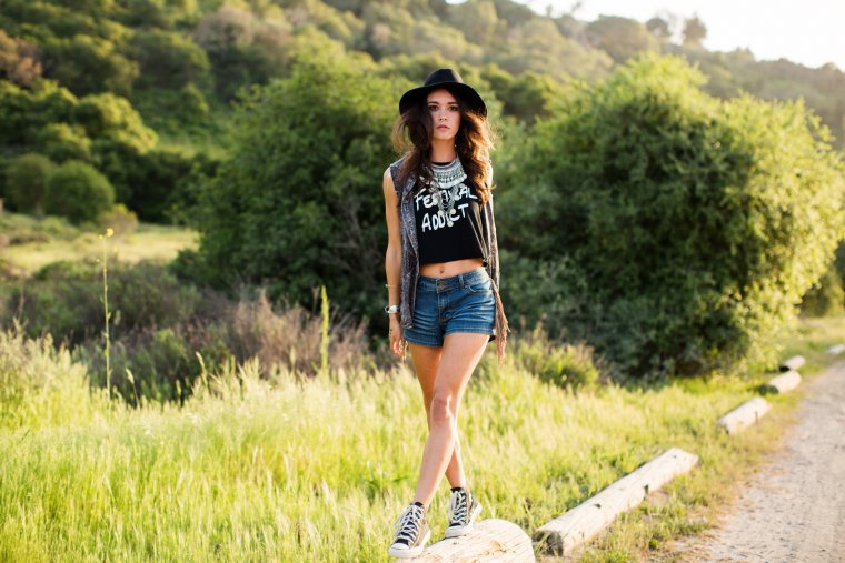 Семейная фотосессия на природе летом