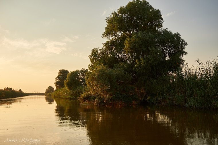 Река Волга в Астрахани