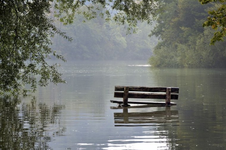 Лавка озеро