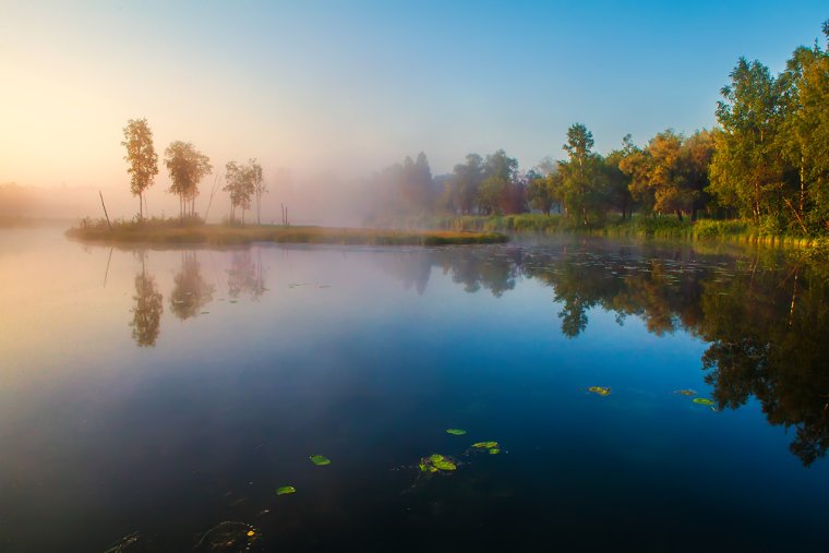 Утро на озере