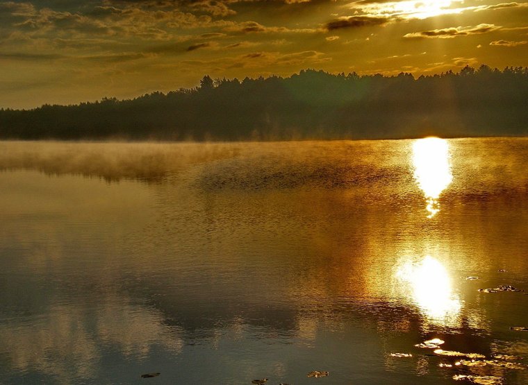 Утреннее озеро