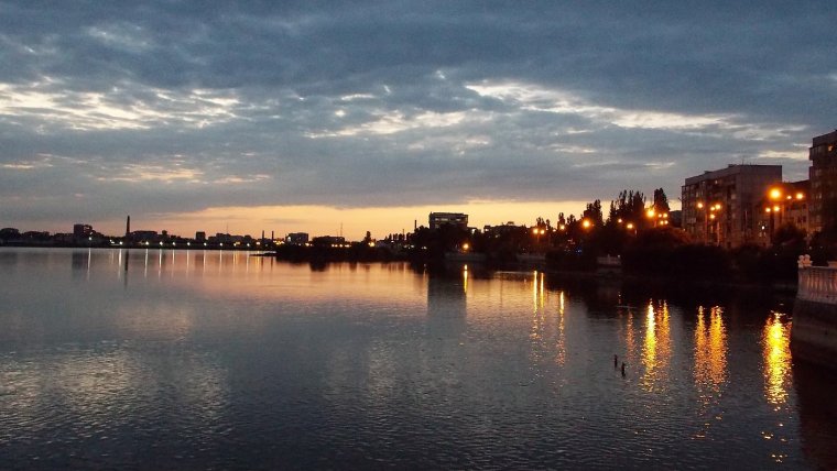 Озеро АК гель Махачкала