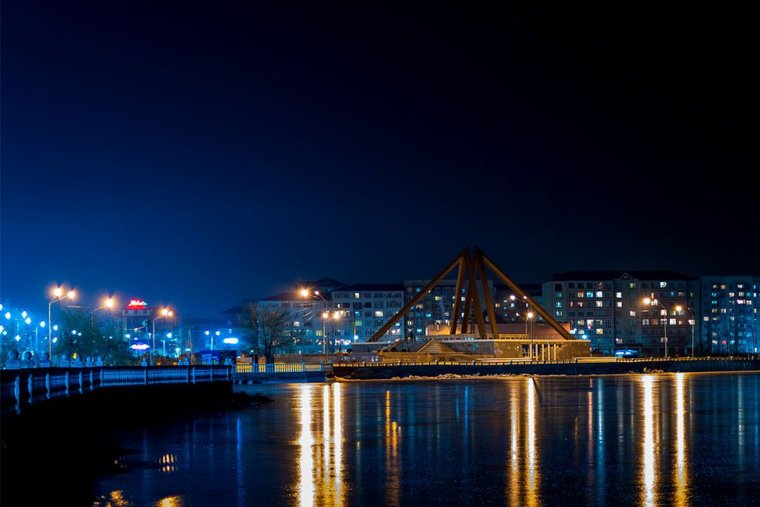 Ночная Махачкала редукторный