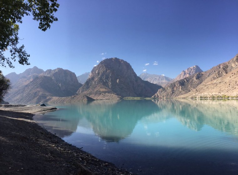 Таджикистан Худжанд озеро