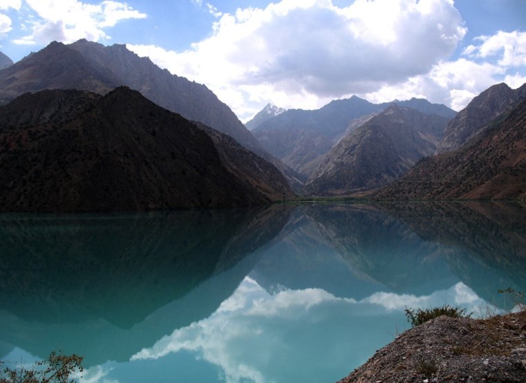 Змеиное озеро Таджикистан