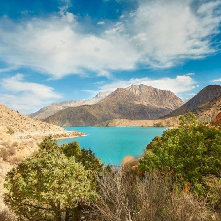 Озеро Искандеркуль