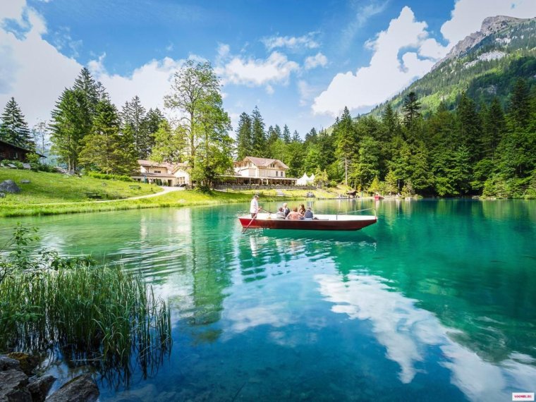 Озеро Blausee Швейцария