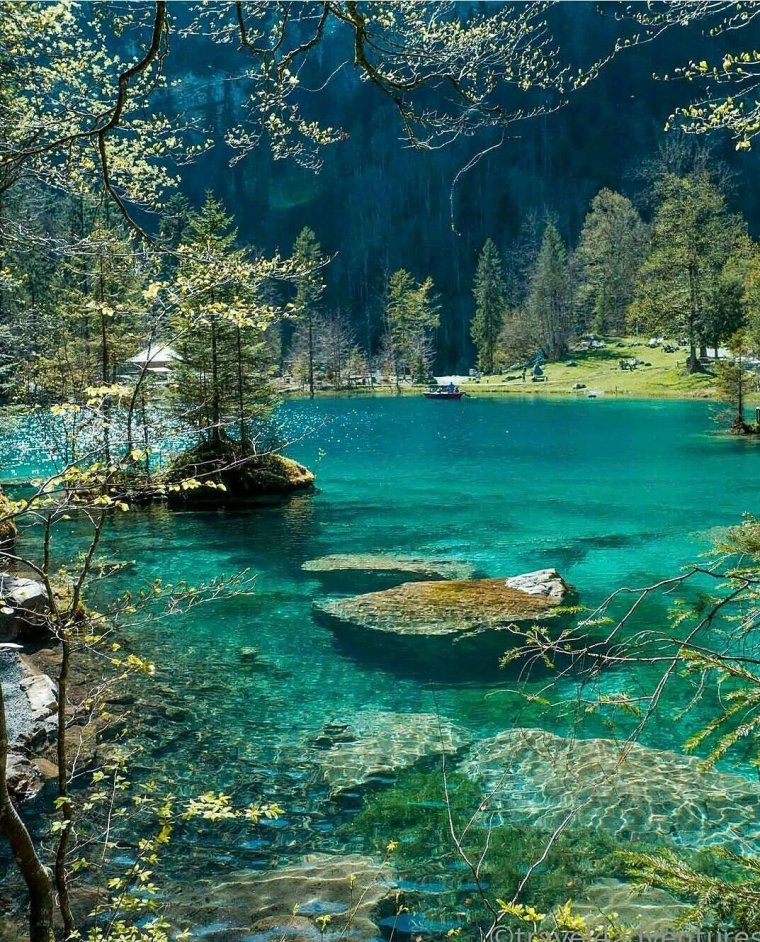 Озеро Блаузе Швейцария