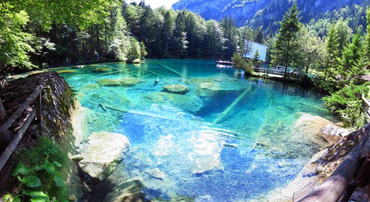 Озеро Швейцарии Blausse