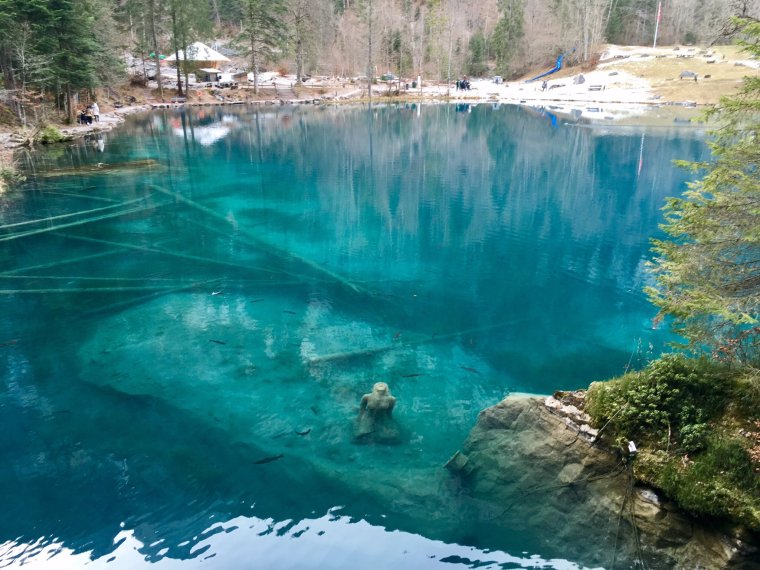 Озеро Блаузее Швейцария осенью
