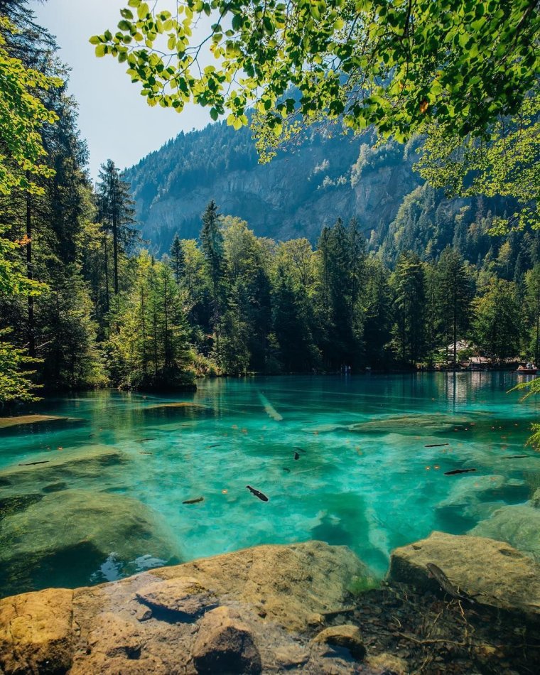 Блаузее голубое озеро