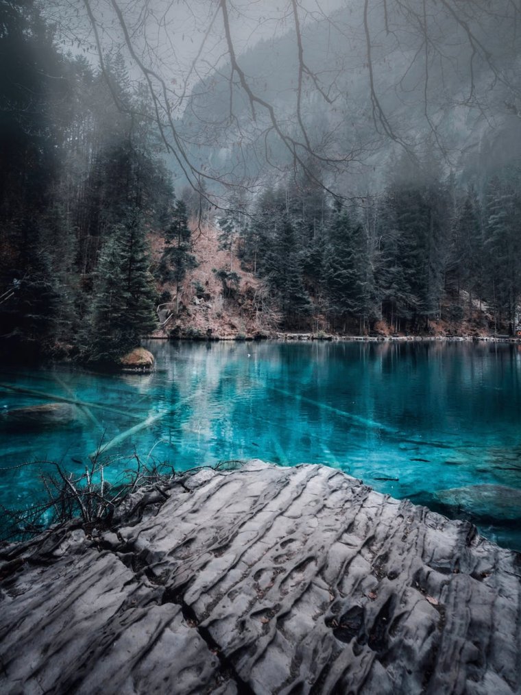 Озеро Блаузее Швейцария фот