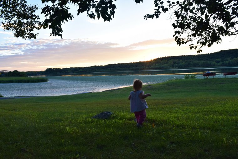 Лето дети озеро