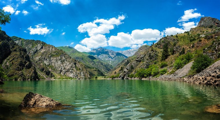 Нефритовое озеро Урунгач