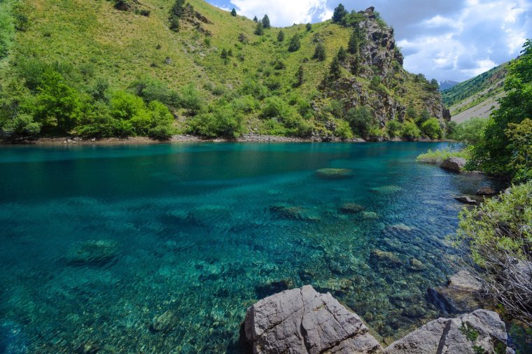 Нефритовое озеро Урунгач