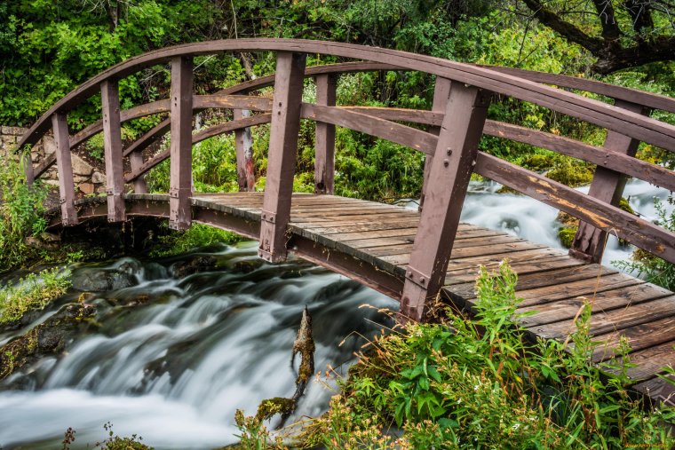 Мостик через ручей Нижний парк Липецк