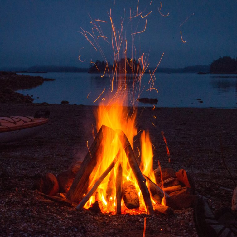 Костер на природе