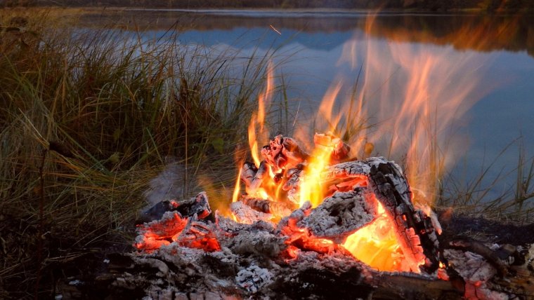Красивый костер
