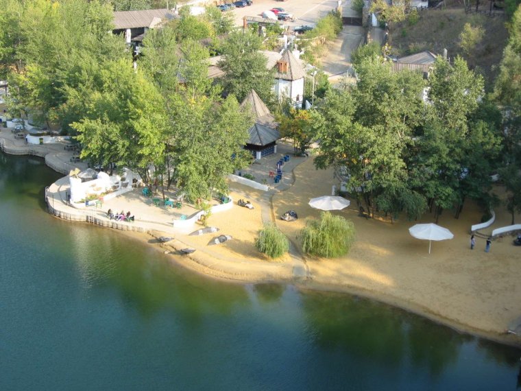 Озеро Эльдорадо Ростовская