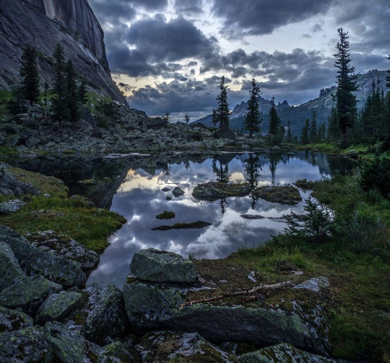 Национальный парк Ергаки озеро художников