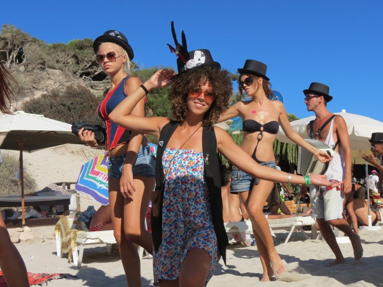 Испанцы на пляже