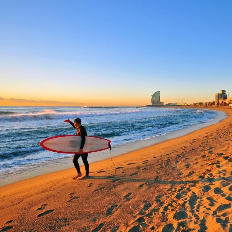 Испания Барселона пляж