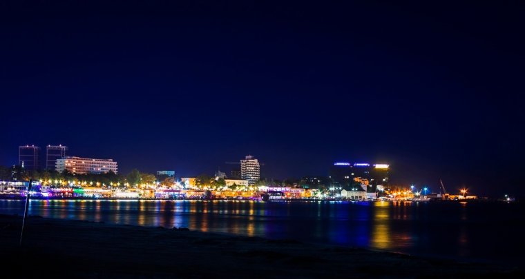 Анапа набережная ночью