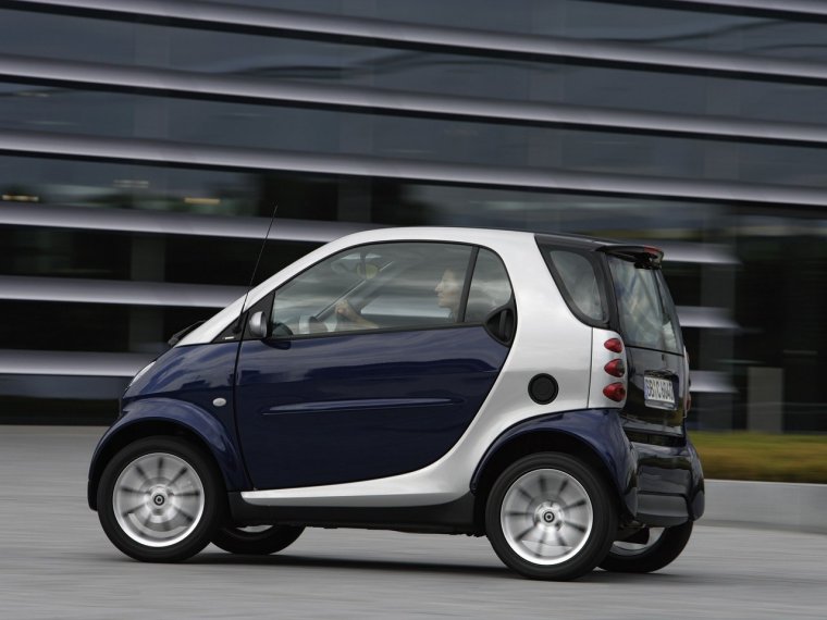 Автомобиль Smart Fortwo