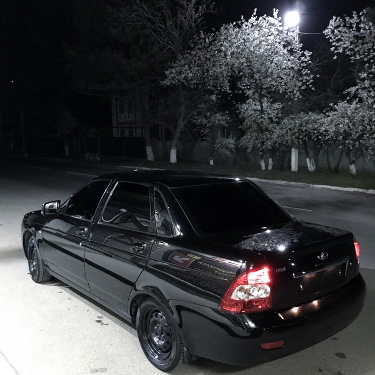 Лада Приора 2 седан черная