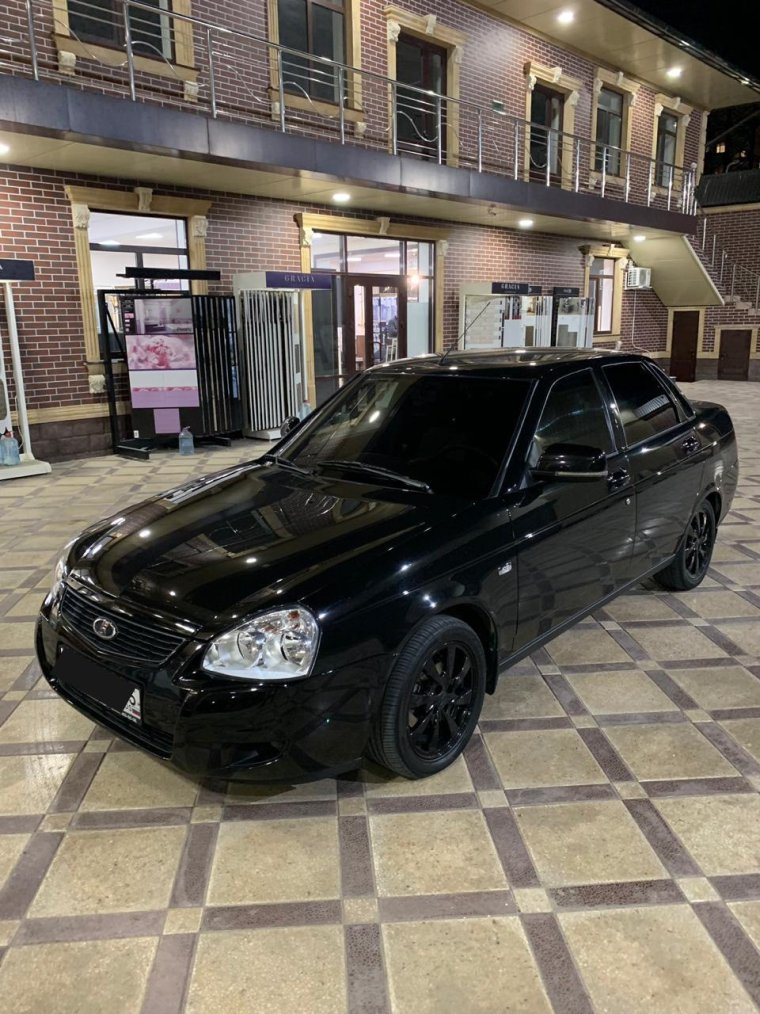 Приора 2 черная