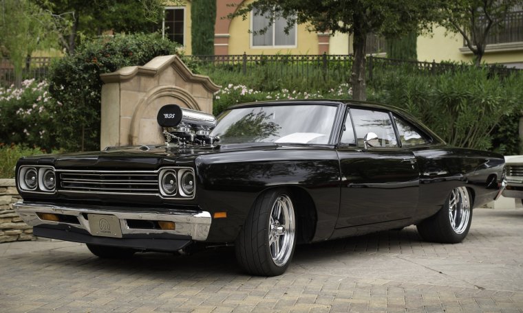 Шевроле Плимут черный